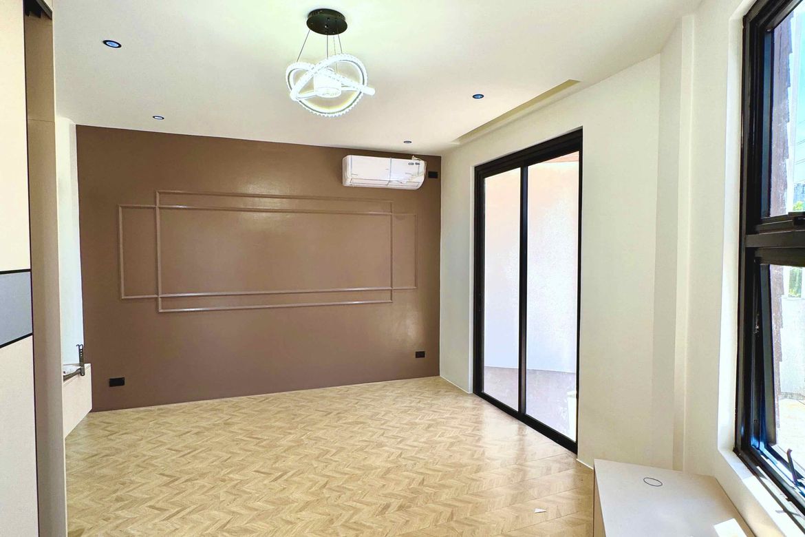 5 Bedroom House for Sale in San Miguel, Pasig, Metro Manila – photo 2