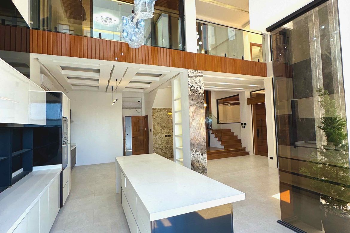 5 Bedroom House for Sale in San Miguel, Pasig, Metro Manila – photo 8