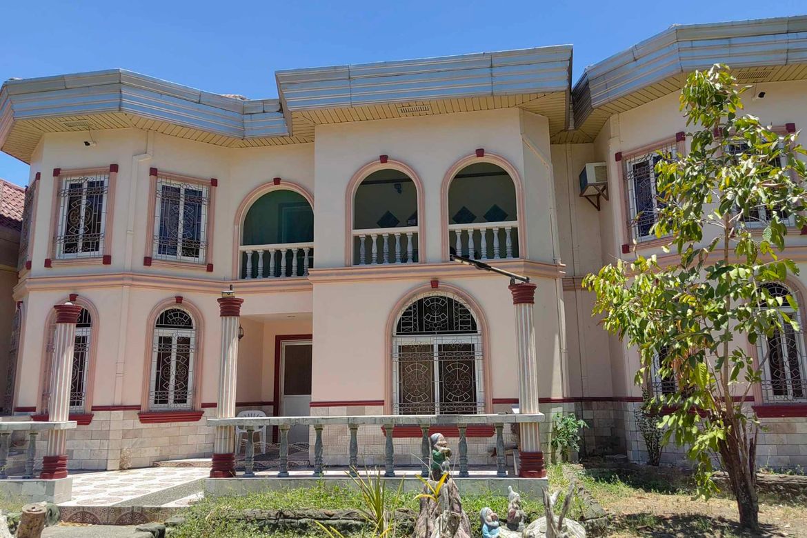 5 Bedroom House for Sale in San Nicolas, Castillejos, Zambales