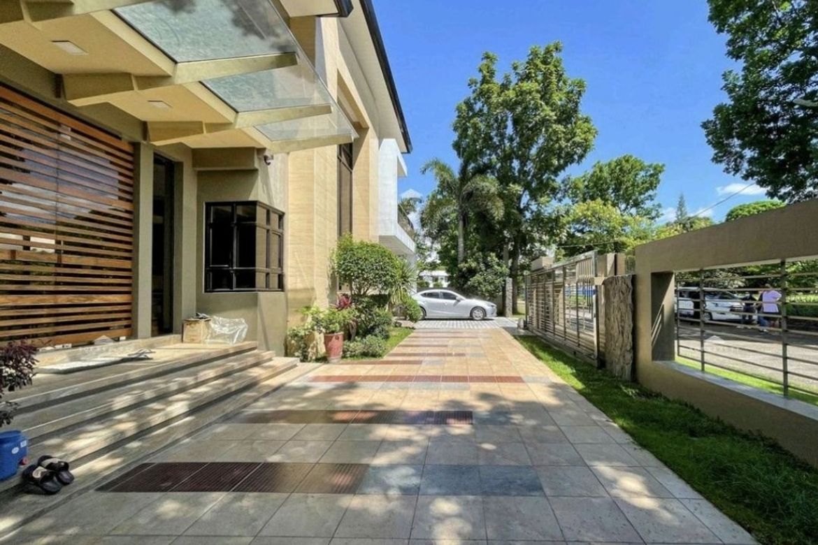 5 Bedroom House for Sale in San Roque, Antipolo, Rizal – photo 3