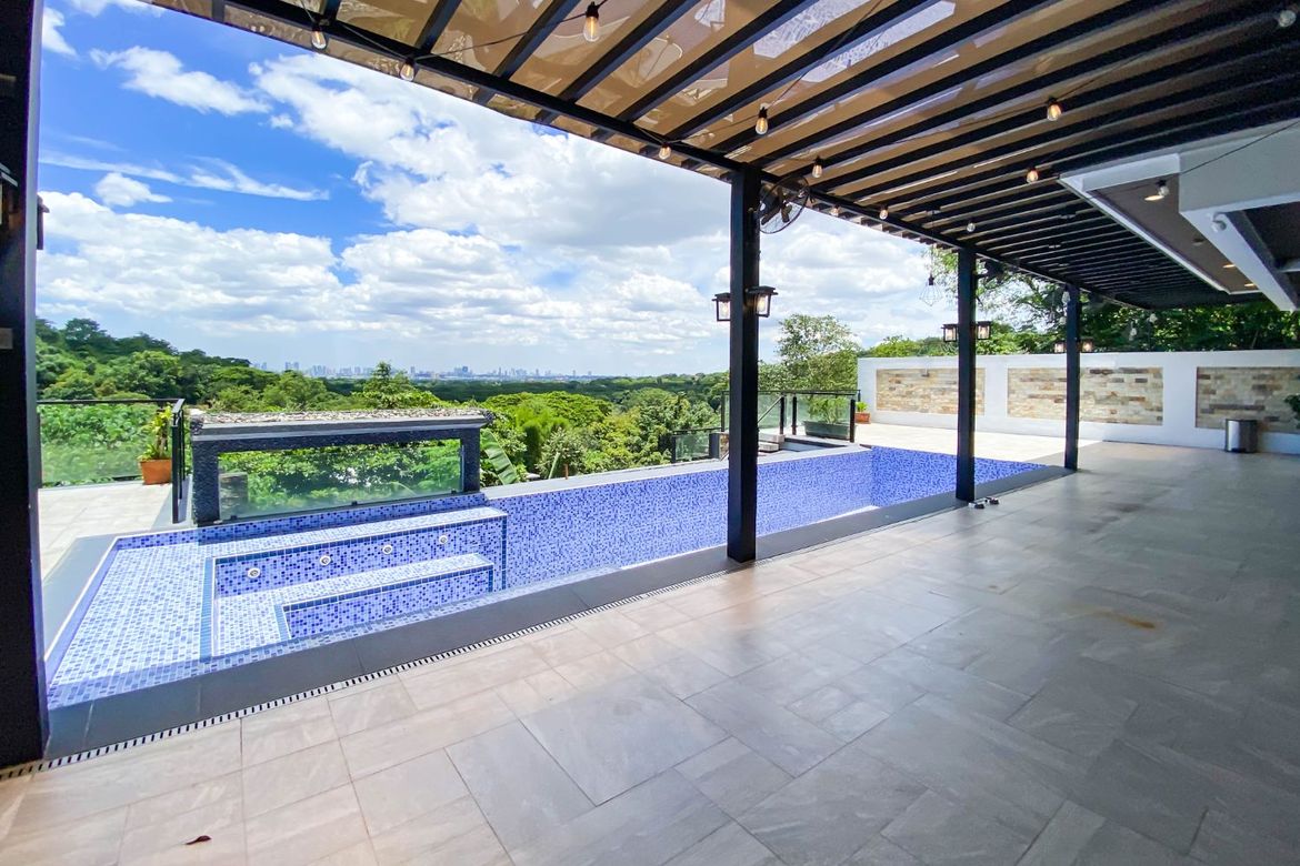 5 Bedroom House for Sale in Santa Cruz, Antipolo, Rizal