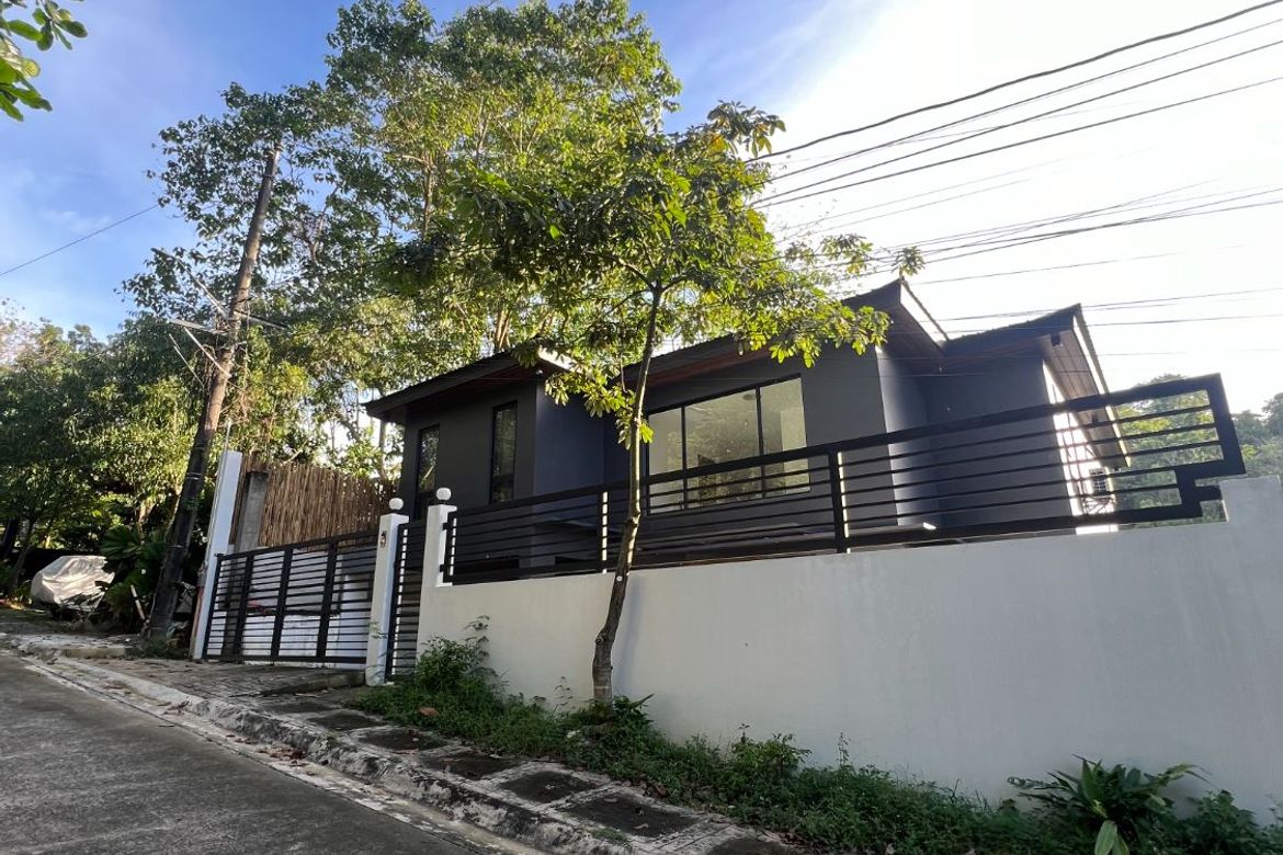 5 Bedroom House for Sale in Santa Cruz, Antipolo, Rizal