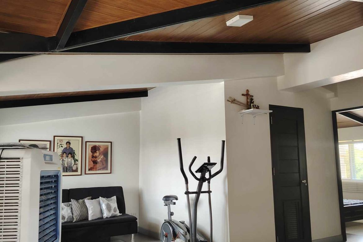5 Bedroom House for Sale in Santa Rosa, Laguna – photo 2