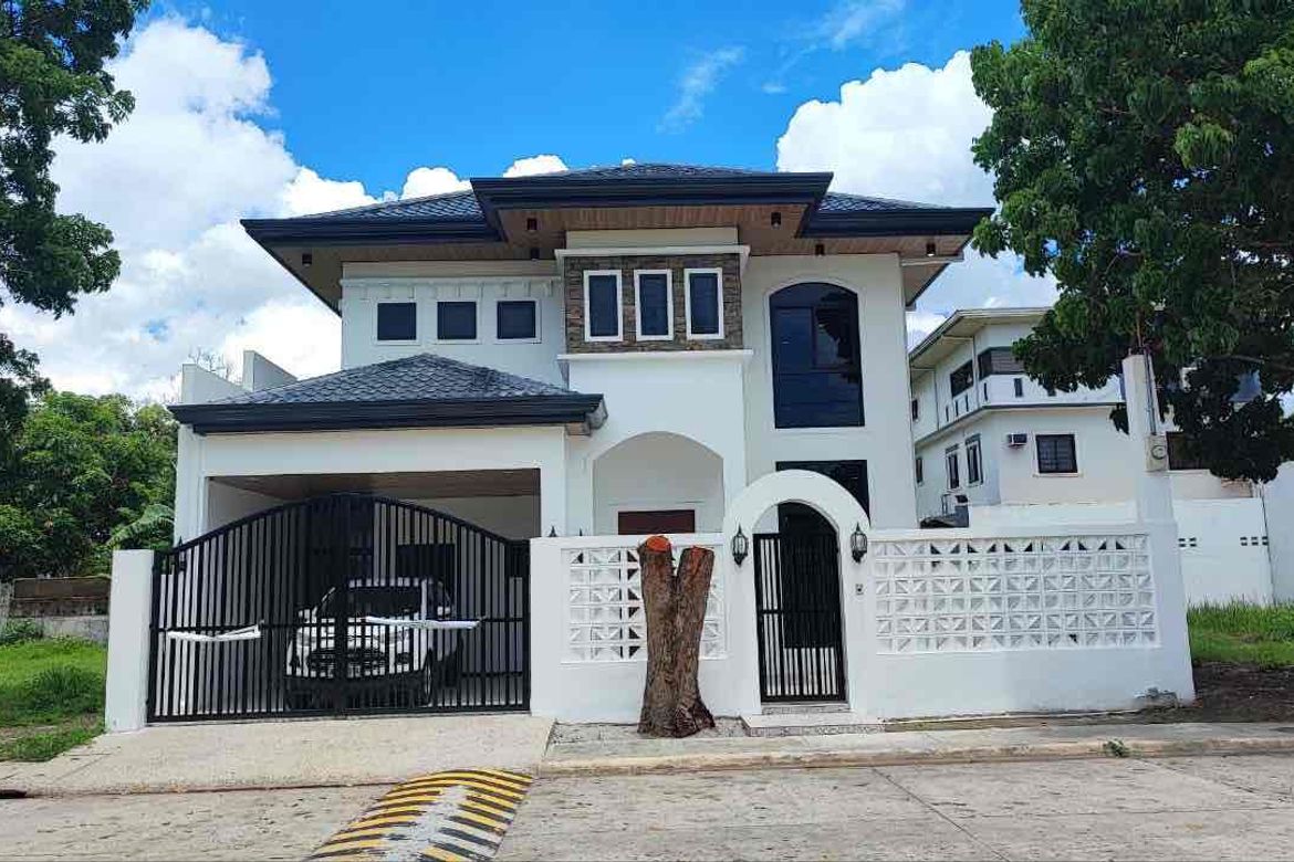 5 Bedroom House for Sale in Sapang Biabas, Mabalacat, Pampanga
