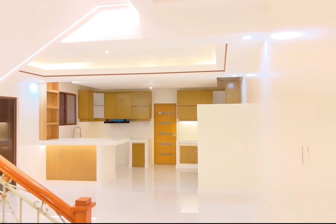5 Bedroom House for Sale in Sikatuna Village, Quezon City, Metro Manila – photo 2