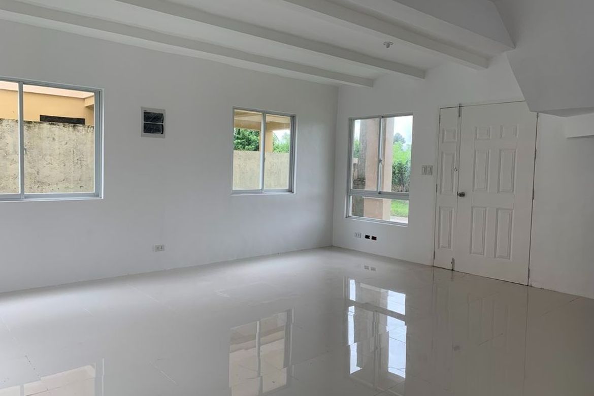 5 Bedroom House for Sale in Sillawit, Cauayan, Isabela – photo 4