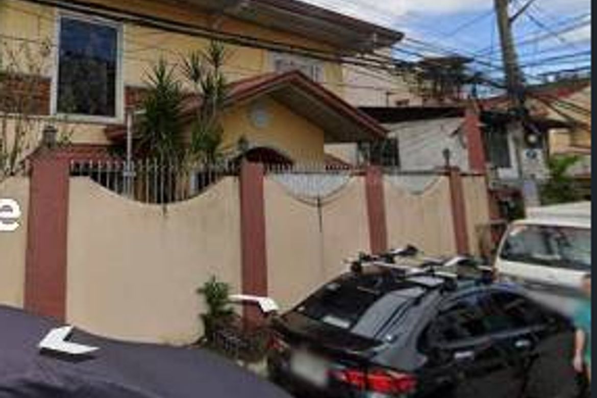 5 Bedroom House for Sale in Socorro, Quezon City, Metro Manila near LRT-2 Araneta Center-Cubao