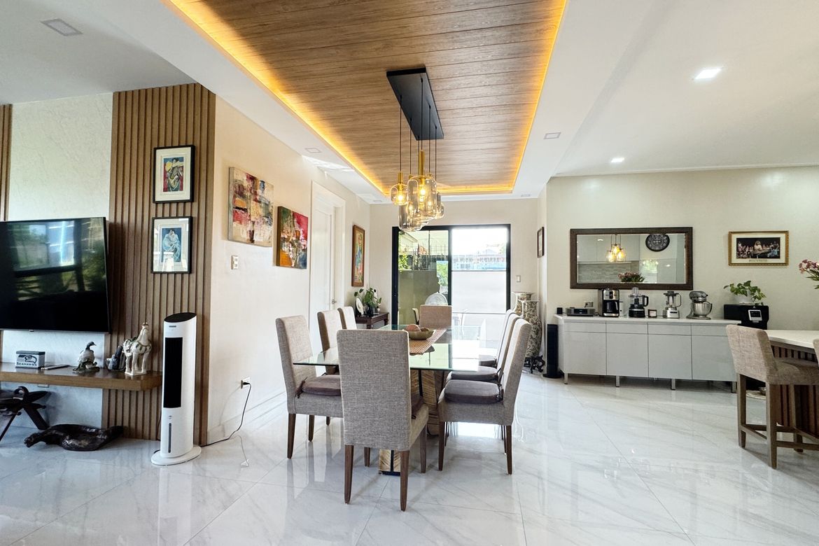5 Bedroom House for Sale in South Forbes Golf City, Inchican, Silang, Cavite – photo 8
