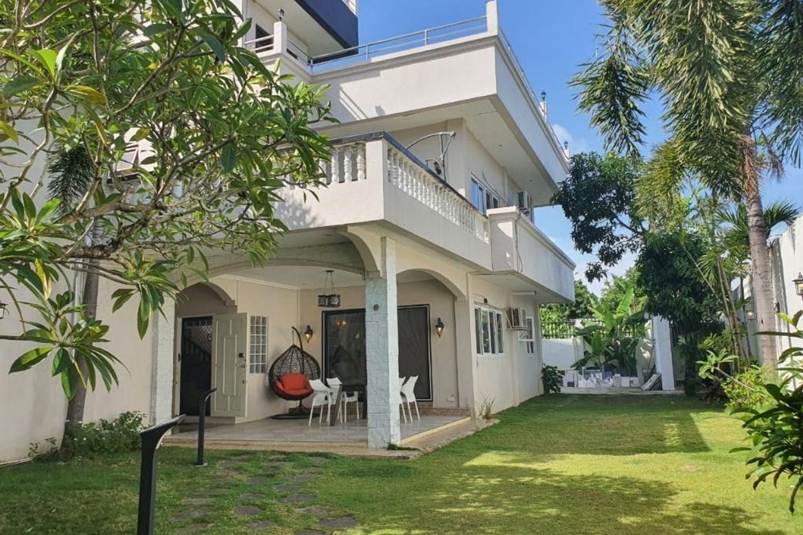 5 Bedroom House for Sale in Subabasbas, Lapu-Lapu, Cebu