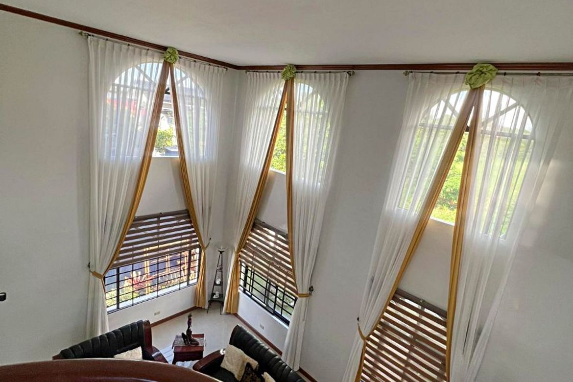 5 Bedroom House for Sale in Sungay North, Tagaytay, Cavite – photo 2