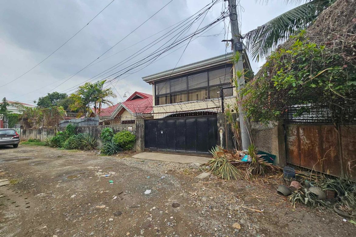 5 Bedroom House for Sale in Tabunoc, Talisay, Cebu