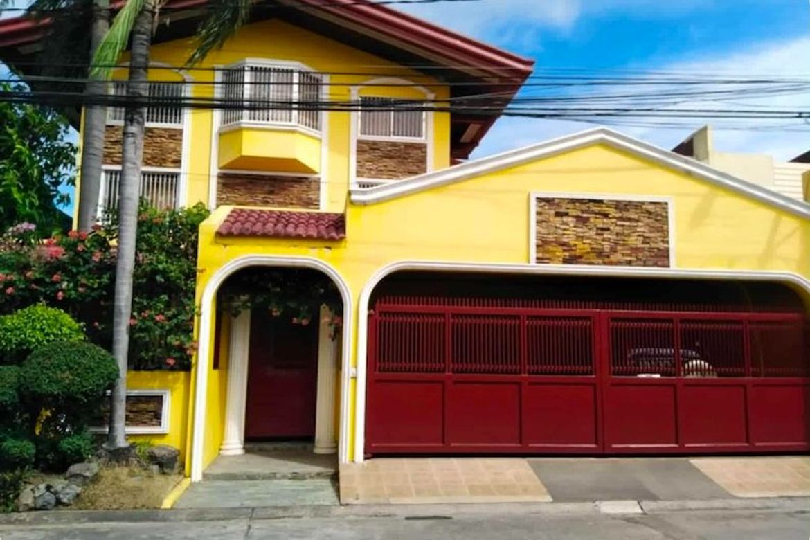 5 Bedroom House for Sale in Talon Dos, Las Piñas, Metro Manila