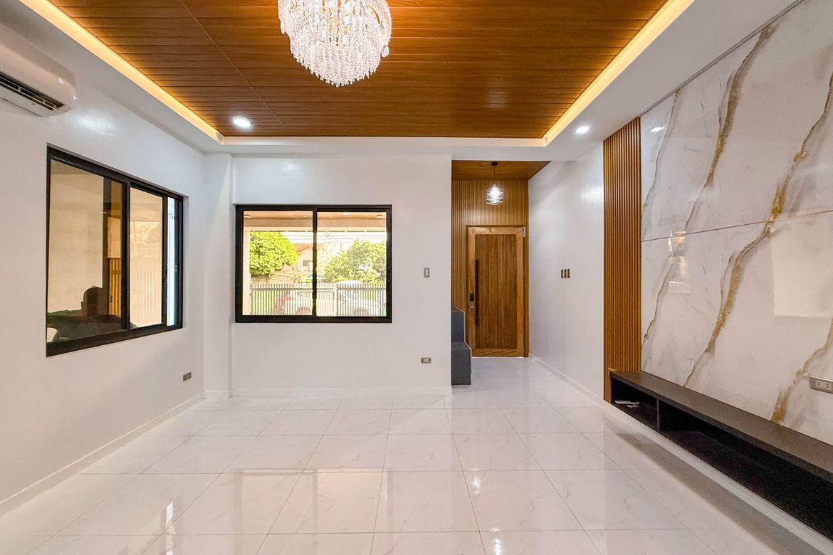 5 Bedroom House for Sale in Talon Dos, Las Piñas, Metro Manila – photo 2