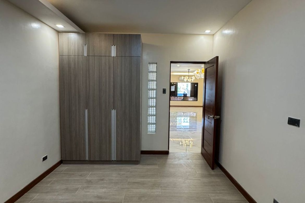 5 Bedroom House for Sale in Talon Dos, Las Piñas, Metro Manila – photo 5