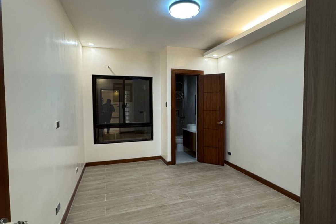 5 Bedroom House for Sale in Talon Dos, Las Piñas, Metro Manila – photo 8