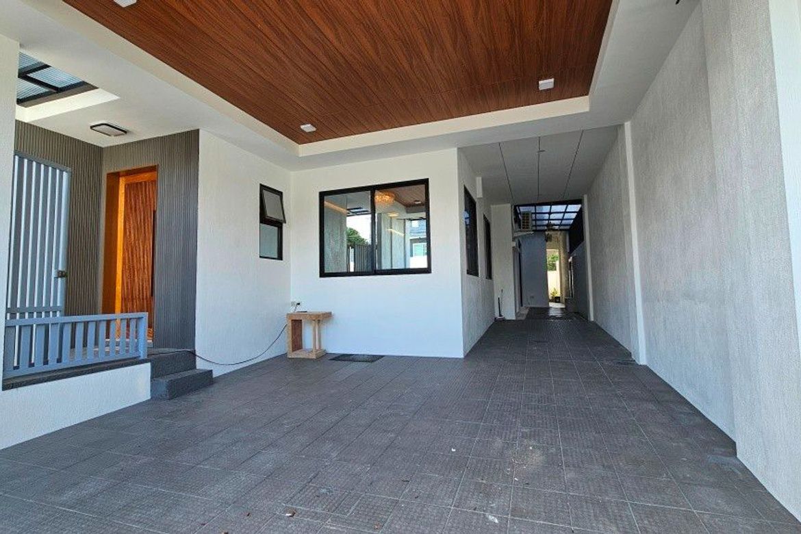 5 Bedroom House for Sale in Talon Dos, Las Piñas, Metro Manila – photo 2
