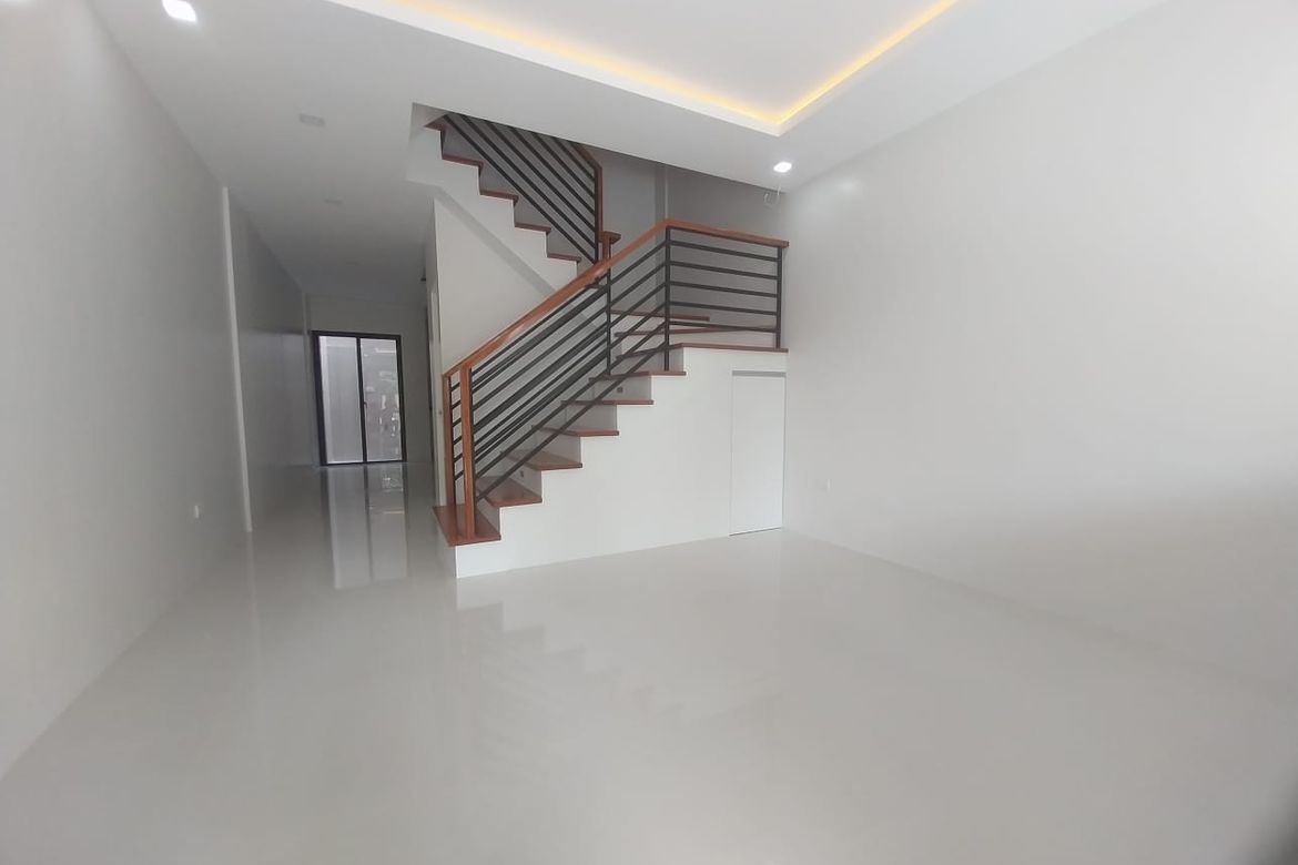 5 Bedroom House for Sale in Talon Kuatro, Las Piñas, Metro Manila – photo 3