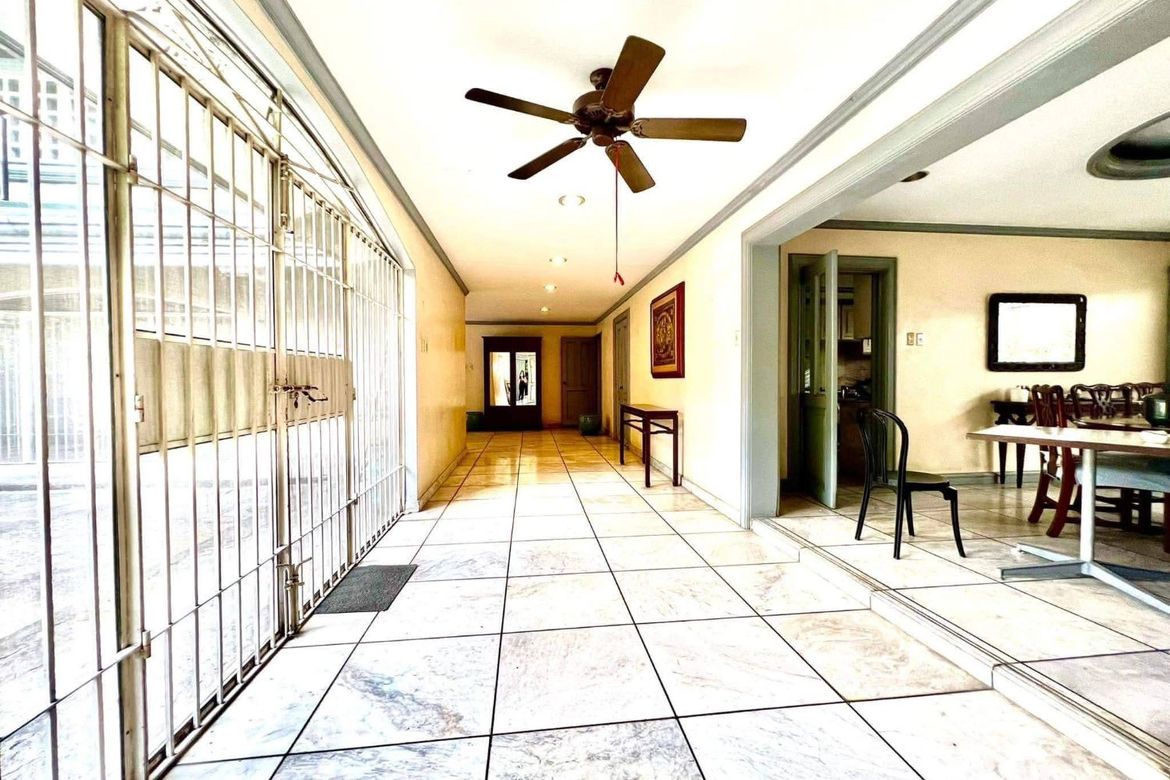 5 Bedroom House for Sale in Tambo, Parañaque, Metro Manila – photo 7
