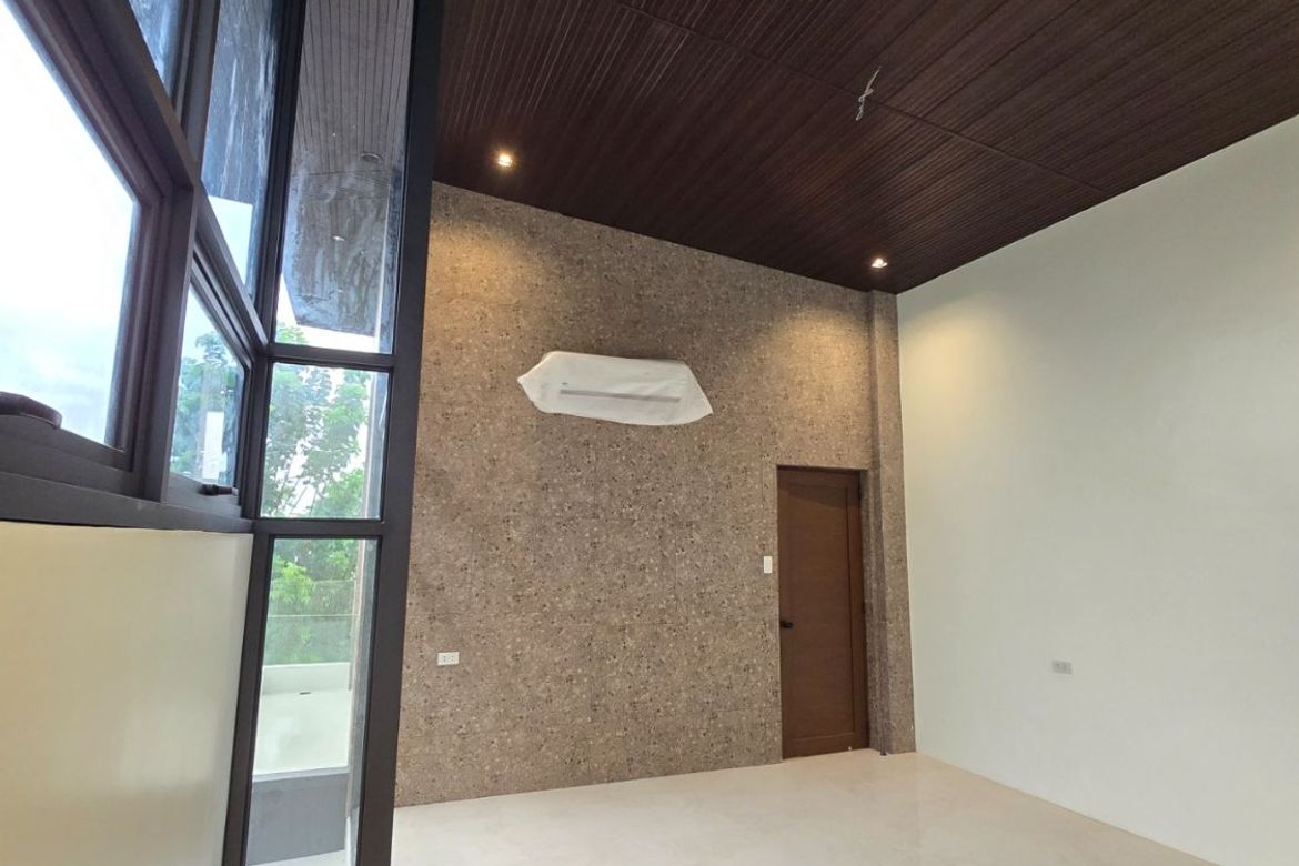 5 Bedroom House for Sale in Tandang Sora, Quezon City, Metro Manila – photo 8