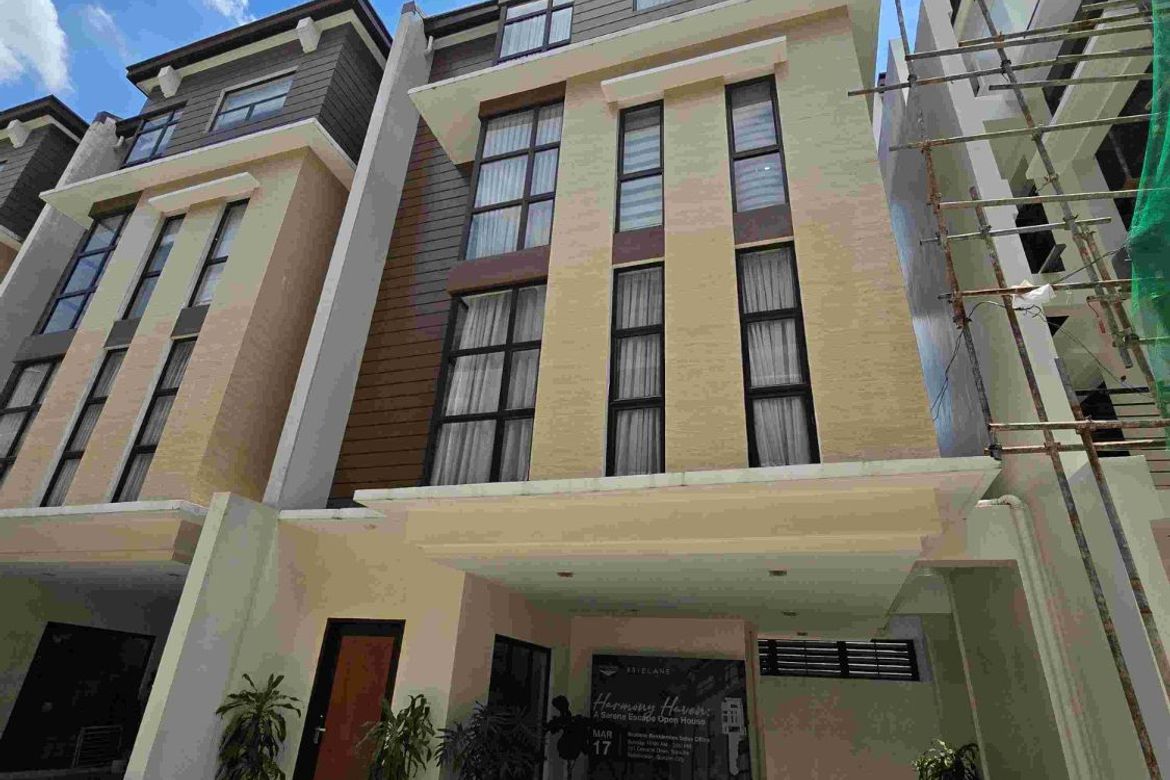 5 Bedroom House for Sale in Tandang Sora, Quezon City, Metro Manila – photo 2
