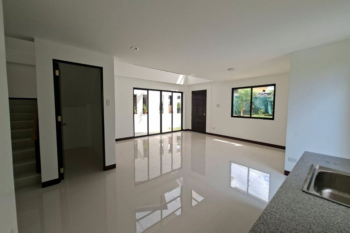 5 Bedroom House for Sale in Tayud, Consolacion, Cebu