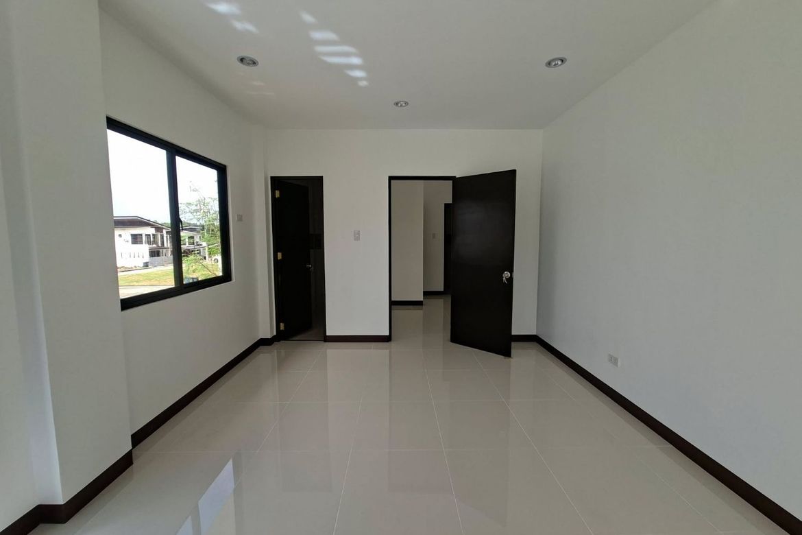5 Bedroom House for Sale in Tayud, Consolacion, Cebu – photo 4