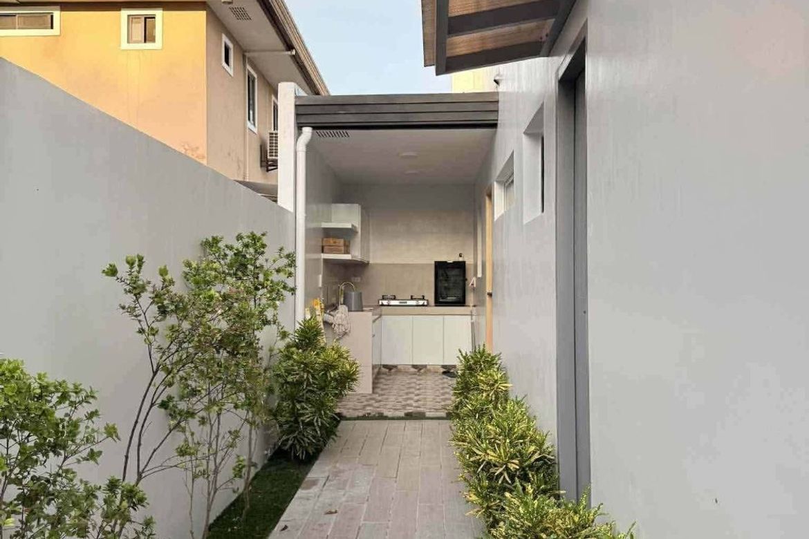 5 Bedroom House for Sale in Telabastagan, San Fernando, Pampanga – photo 3