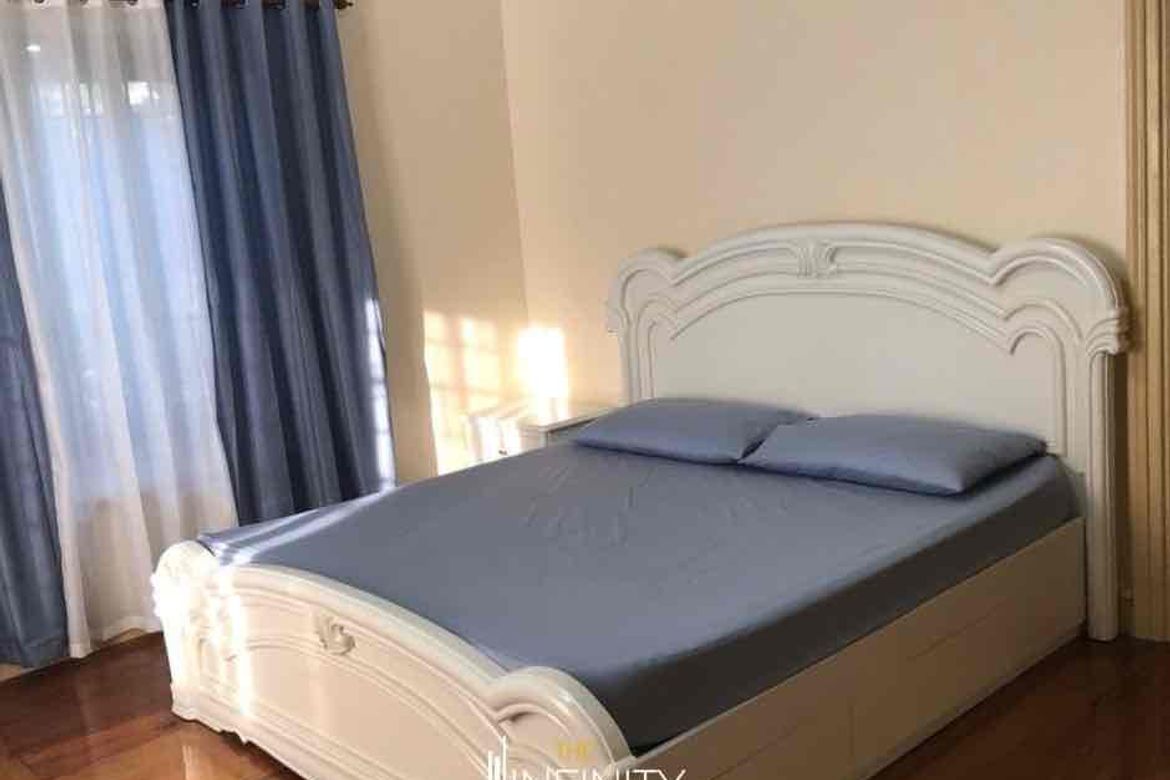 5 Bedroom House for Sale in Ugong Norte, Quezon City, Metro Manila