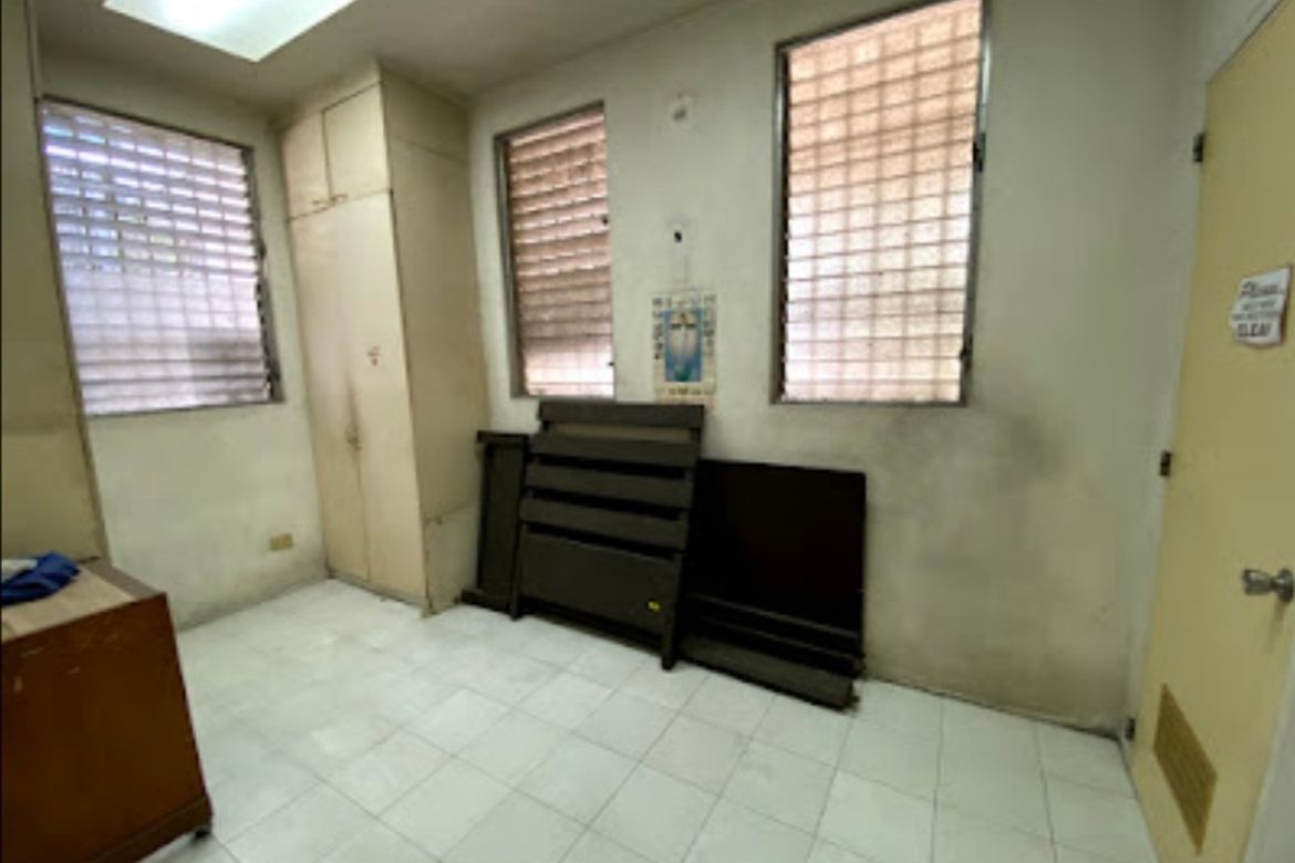 5 Bedroom House for Sale in Ugong Norte, Quezon City, Metro Manila – photo 3