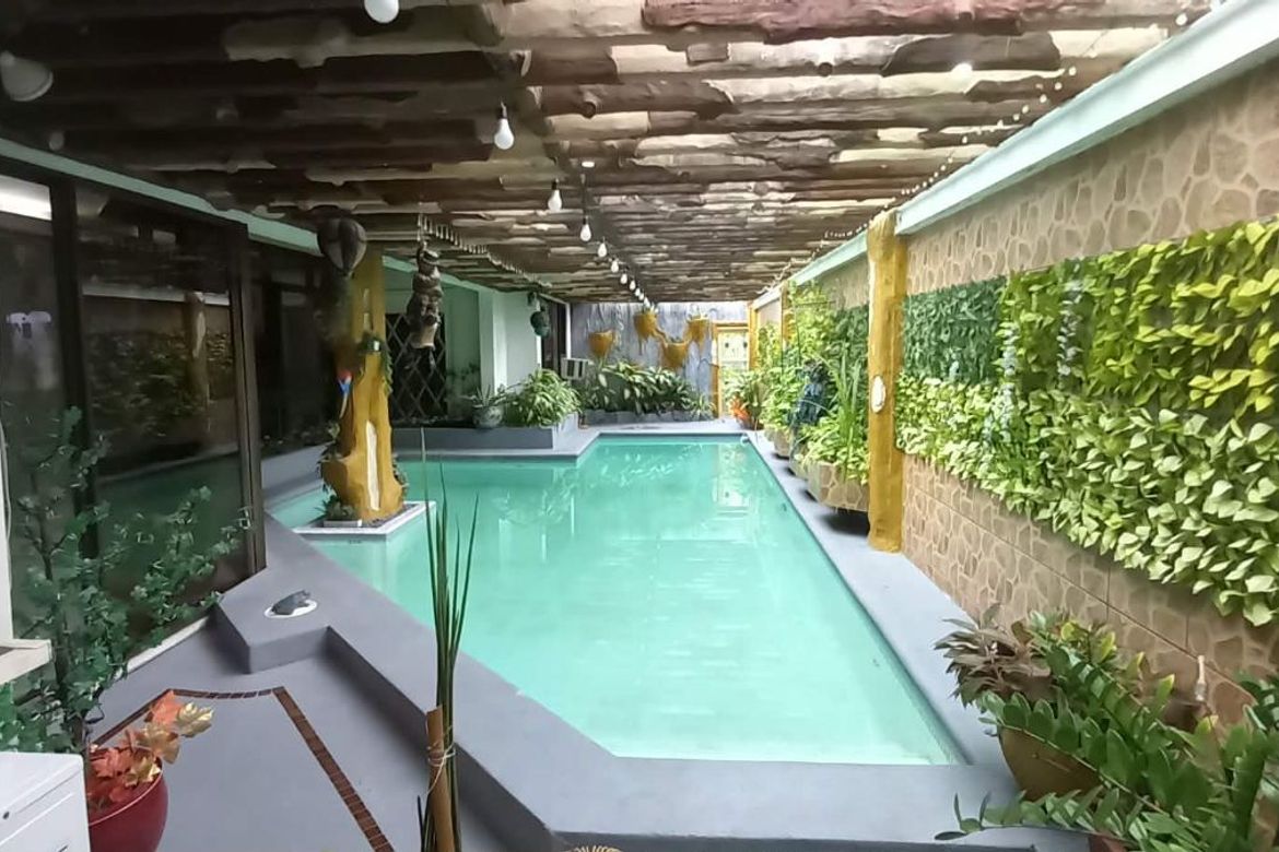 5 Bedroom House for Sale in Ugong Norte, Quezon City, Metro Manila – photo 6
