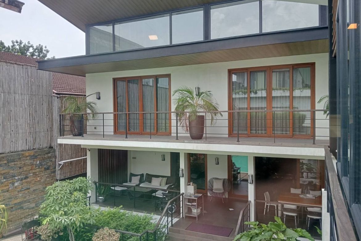 5 Bedroom House for Sale in Ugong, Pasig, Metro Manila