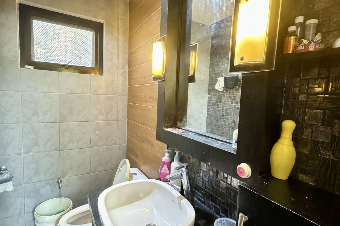 5 Bedroom House for Sale in West Crame, San Juan, Metro Manila near MRT-3 Santolan – photo 4