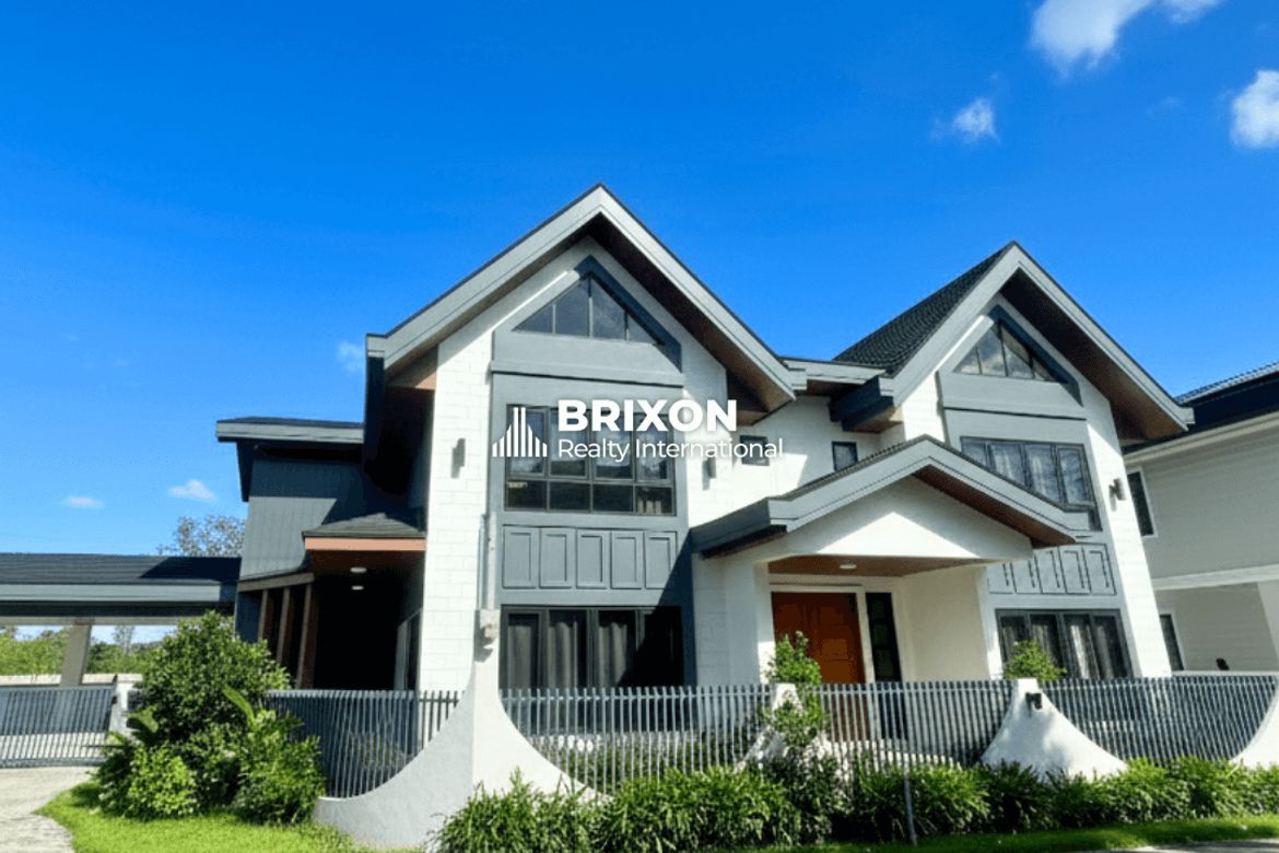 5 Bedroom House for Sale in Woodgrove Park, Sabanilla, Mexico, Pampanga
