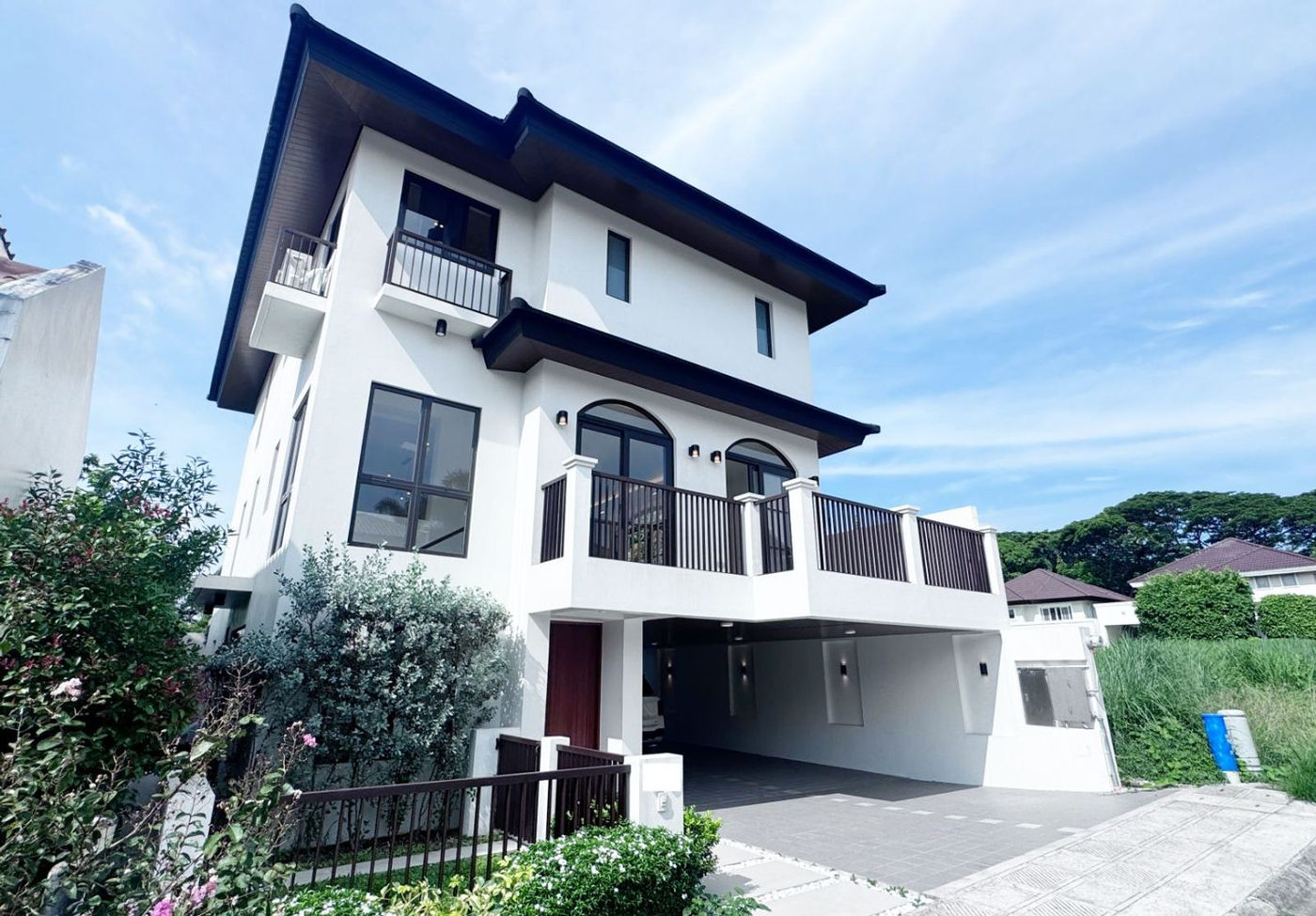 Elegant 5-Bedroom House with Elevator Provision for Sale in Verdana Homes Daang Hari, Bacoor, Cavite – photo 2