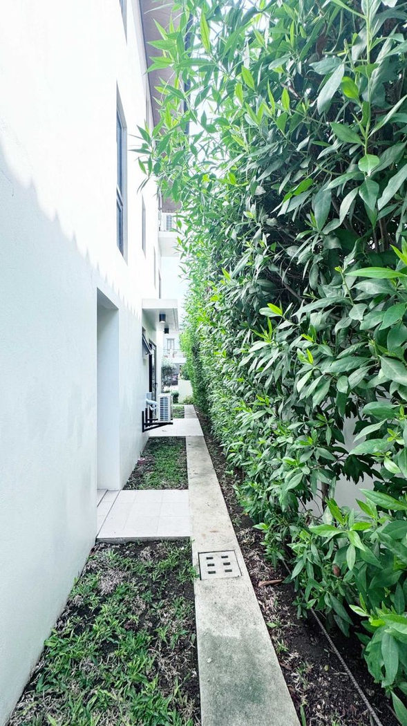 Elegant 5-Bedroom House with Elevator Provision for Sale in Verdana Homes Daang Hari, Bacoor, Cavite – photo 20