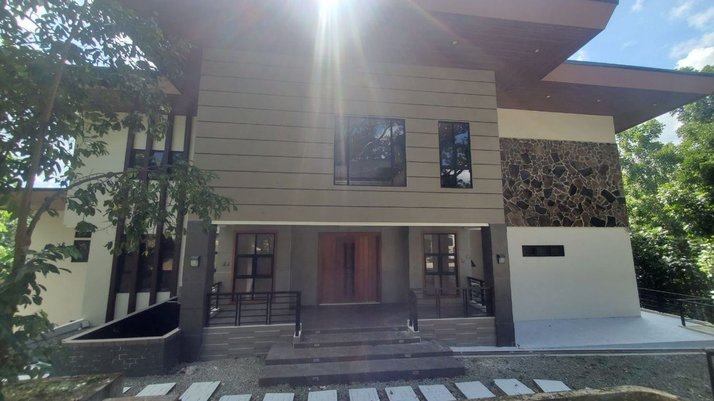 5-Bedroom Mansion on 6,000 SQM with Mt. Talamitan View for Sale in Medina, Magallanes, Cavite