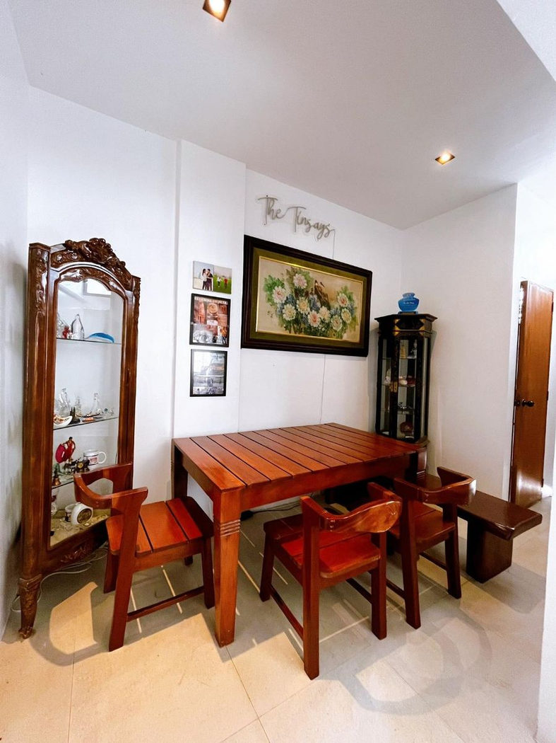 5-Bedroom Modern 3-Storey House with Overlooking View for Sale in Blue Mountains, Antipolo, Rizal – photo 18