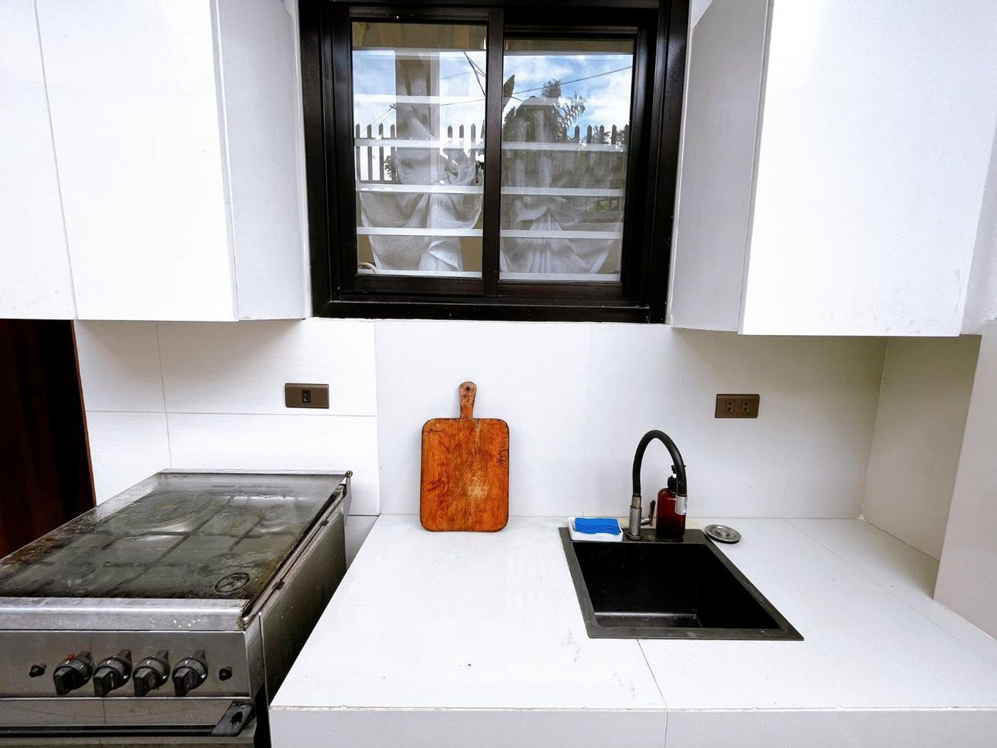5-Bedroom Modern 3-Storey House with Overlooking View for Sale in Blue Mountains, Antipolo, Rizal – photo 19