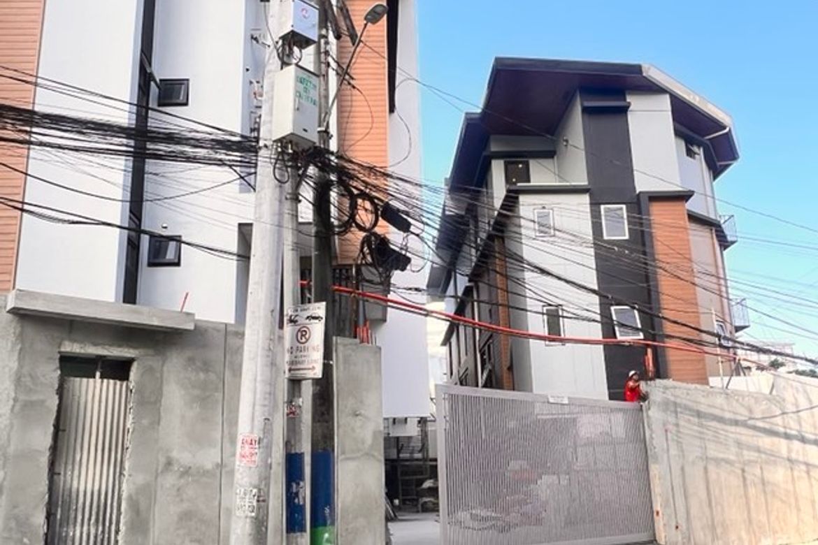 5 Bedroom Townhouse for Sale in Addition Hills, Mandaluyong, Metro Manila – photo 2
