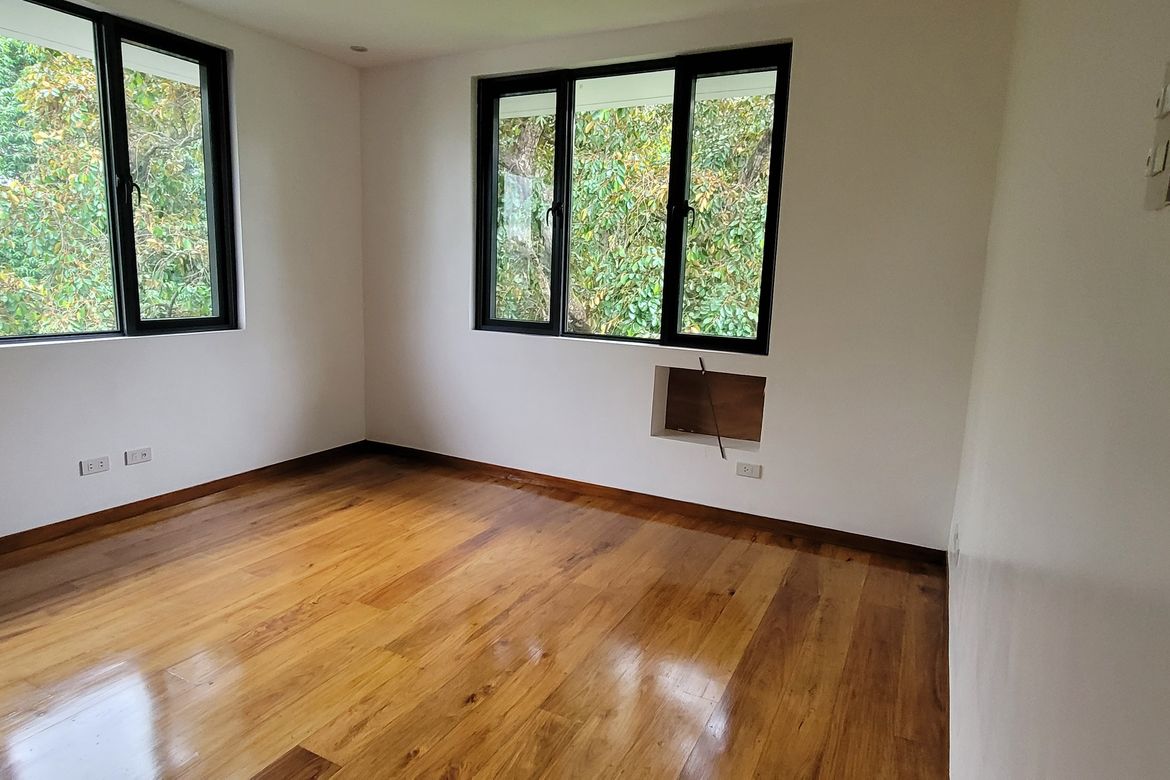 5 Bedroom Townhouse for Sale in Addition Hills, San Juan, Metro Manila – photo 3