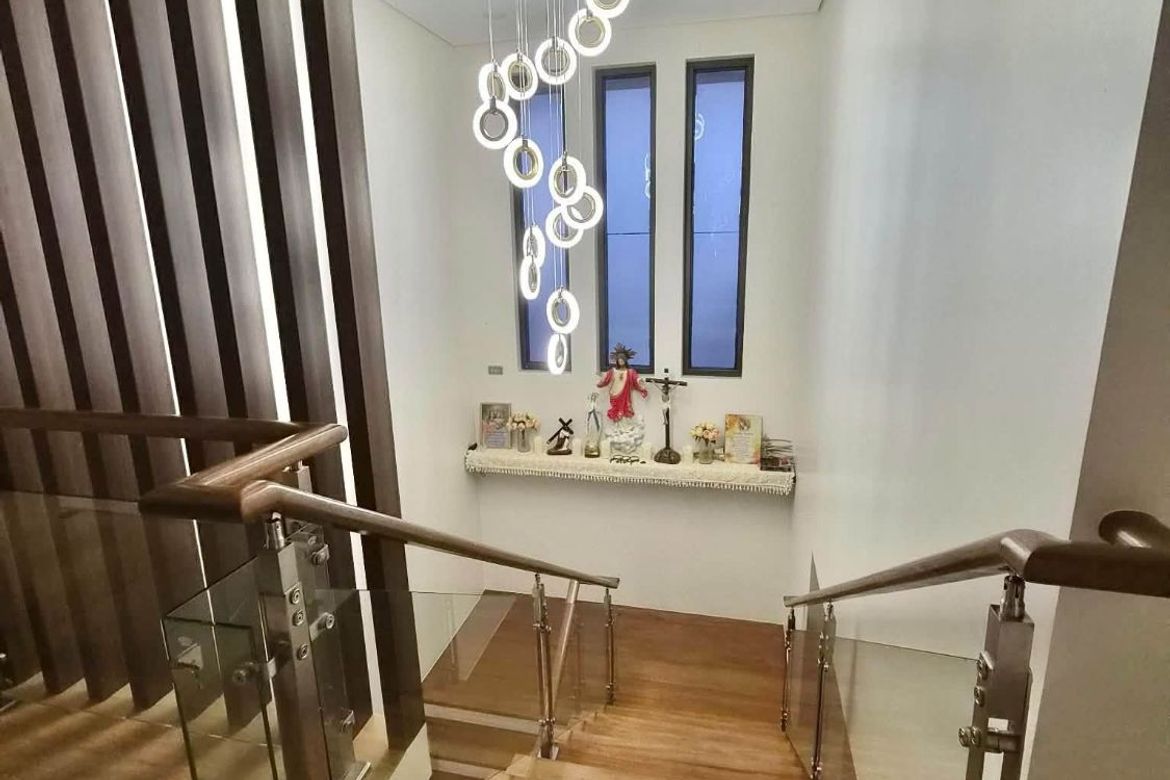 5 Bedroom Townhouse for Sale in Bacao II, General Trias, Cavite – photo 6