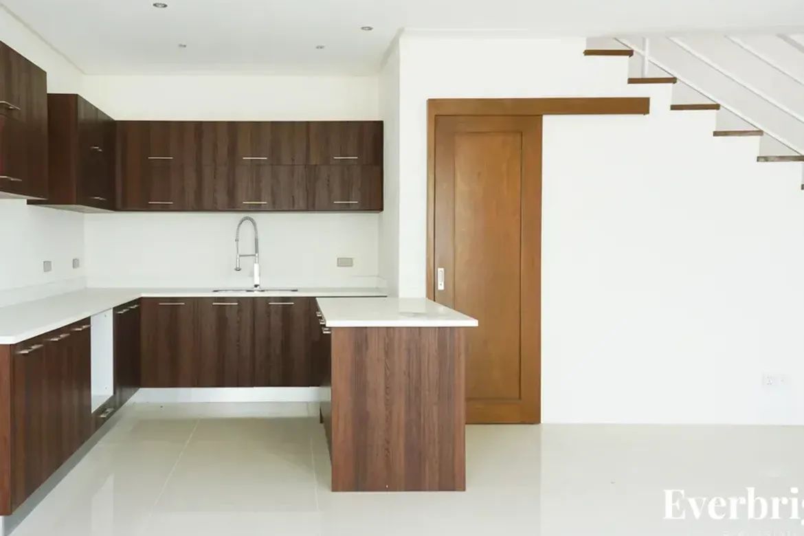 5 Bedroom Townhouse for Sale in Bambang, Taguig, Metro Manila – photo 4