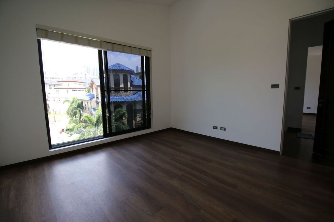5 Bedroom Townhouse for Sale in Bambang, Taguig, Metro Manila – photo 7