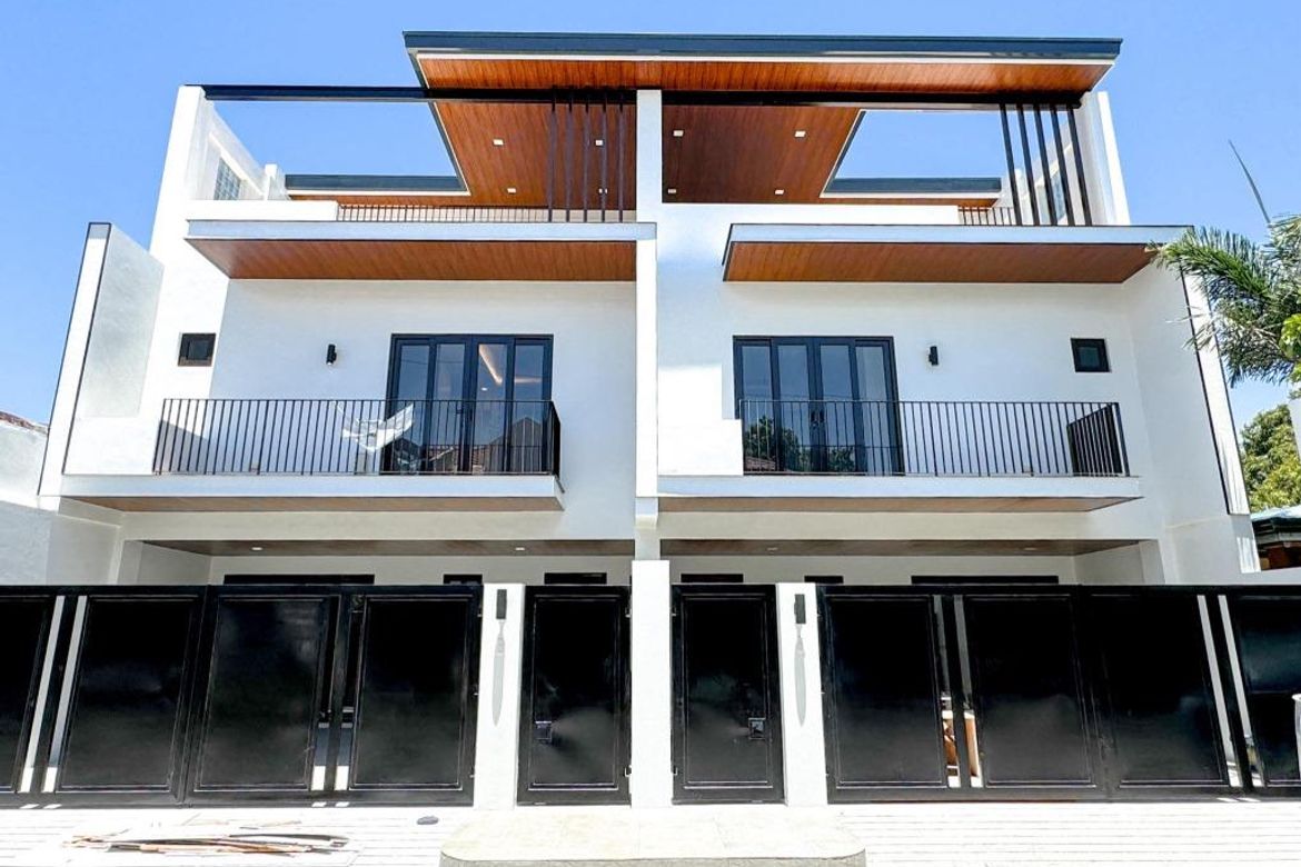 5 Bedroom Townhouse for Sale in BF Homes Parañaque, BF Homes, Parañaque, Metro Manila