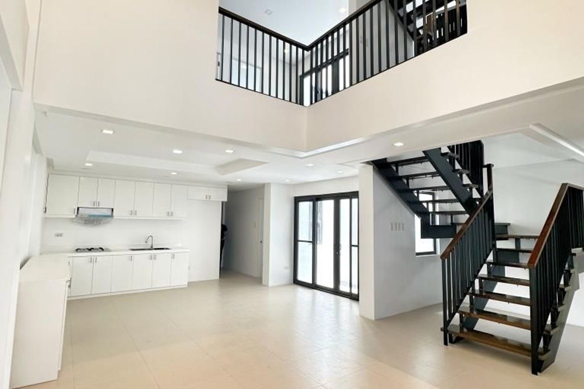 5 Bedroom Townhouse for Sale in BF Homes Parañaque, BF Homes, Parañaque, Metro Manila – photo 3