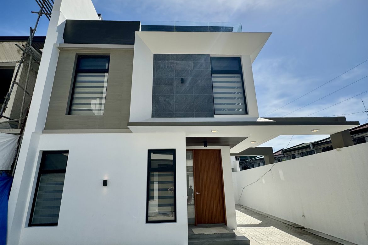 5 Bedroom Townhouse for Sale in BF Homes Parañaque, BF Homes, Parañaque, Metro Manila