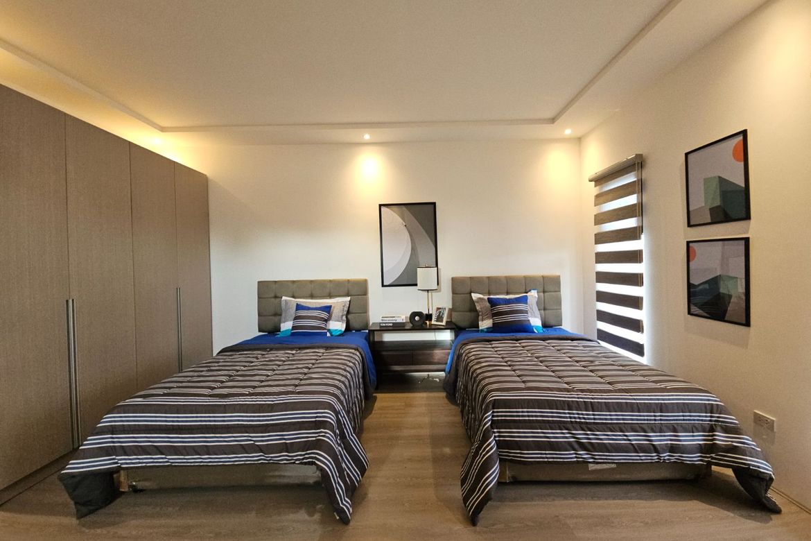 5 Bedroom Townhouse for Sale in BF Homes, Parañaque, Metro Manila – photo 2