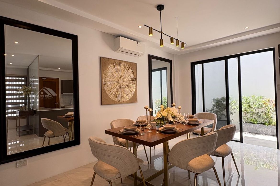 5 Bedroom Townhouse for Sale in BF Homes, Parañaque, Metro Manila – photo 6