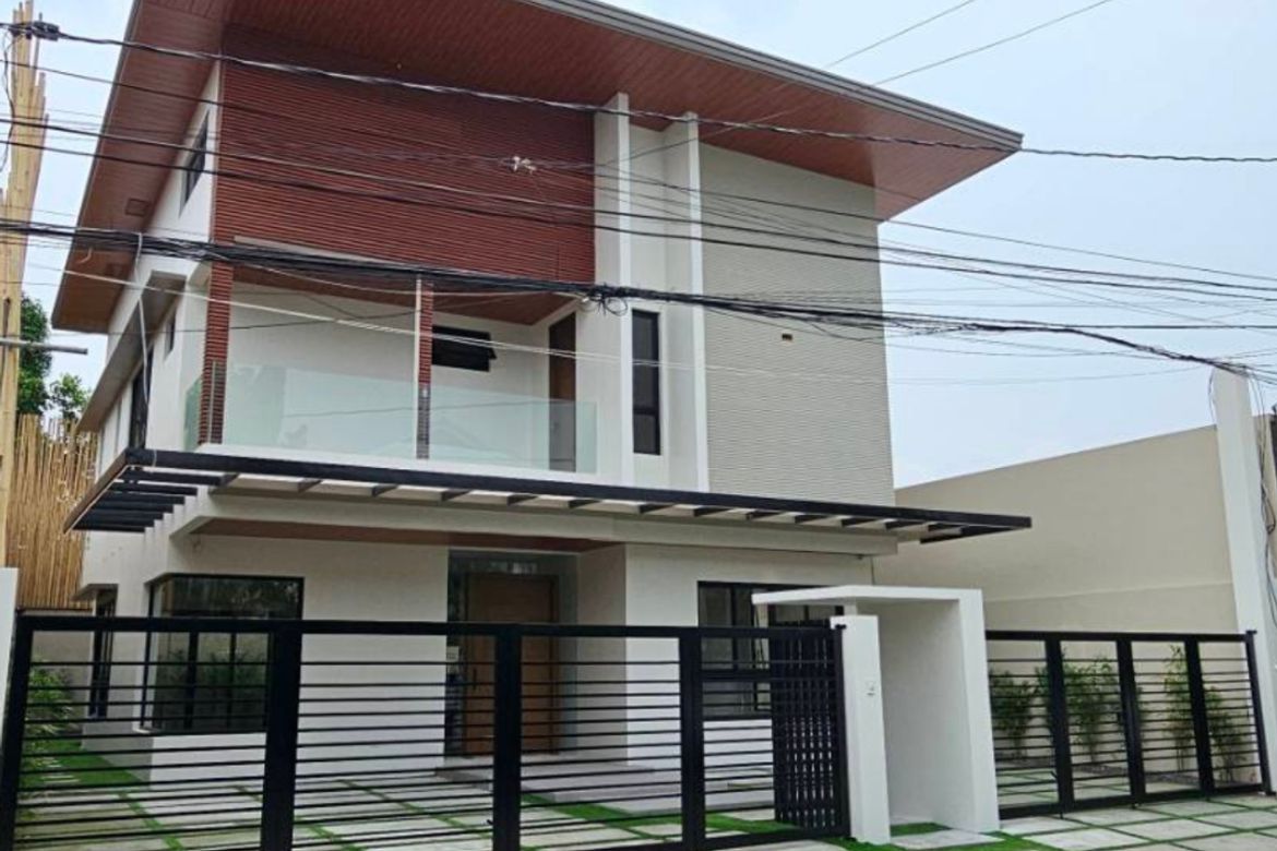 5 Bedroom Townhouse for Sale in BF Resort, Las Piñas, Metro Manila – photo 6