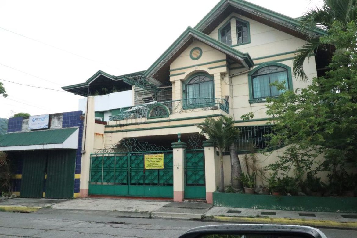 5 Bedroom Townhouse for Sale in Caniogan, Pasig, Metro Manila – photo 2